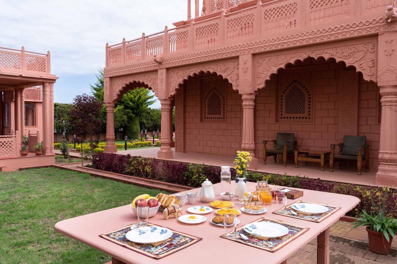 Stayvista At Pink Palace Rajasthani Decor Ooty Buitenkant foto
